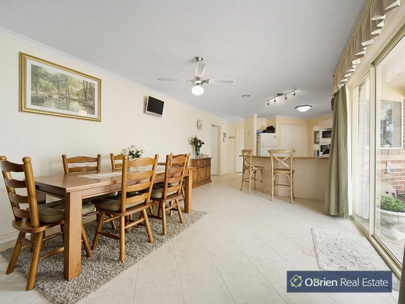 1 Highland Crescent, Narre Warren South VIC 3805