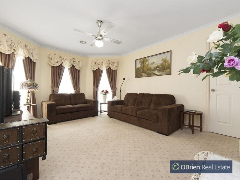 1 Highland Crescent, Narre Warren South VIC 3805