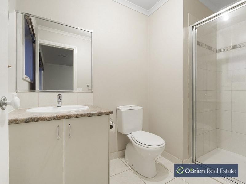 32a Pomegranate Way, Pakenham VIC 3810