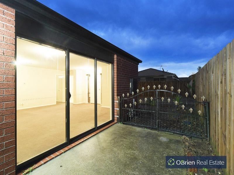 32a Pomegranate Way, Pakenham VIC 3810