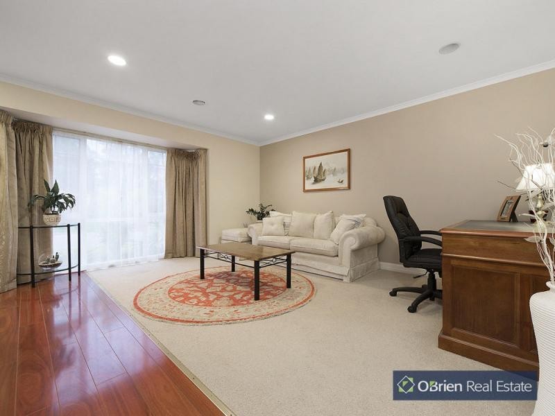 8 Domain Drive, Keysborough VIC 3173