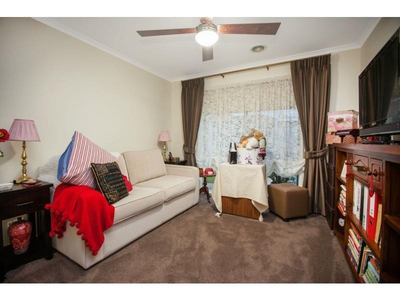 18 Spring Circuit, Pakenham VIC 3810