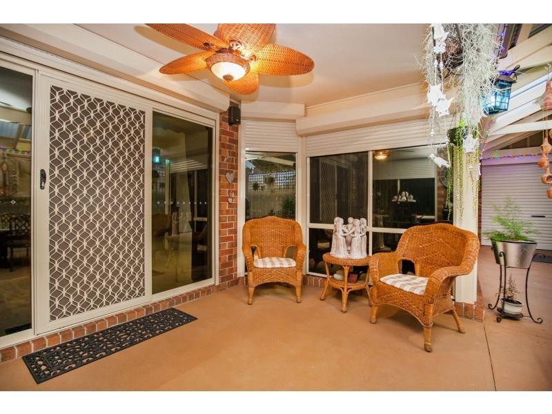 18 Spring Circuit, Pakenham VIC 3810