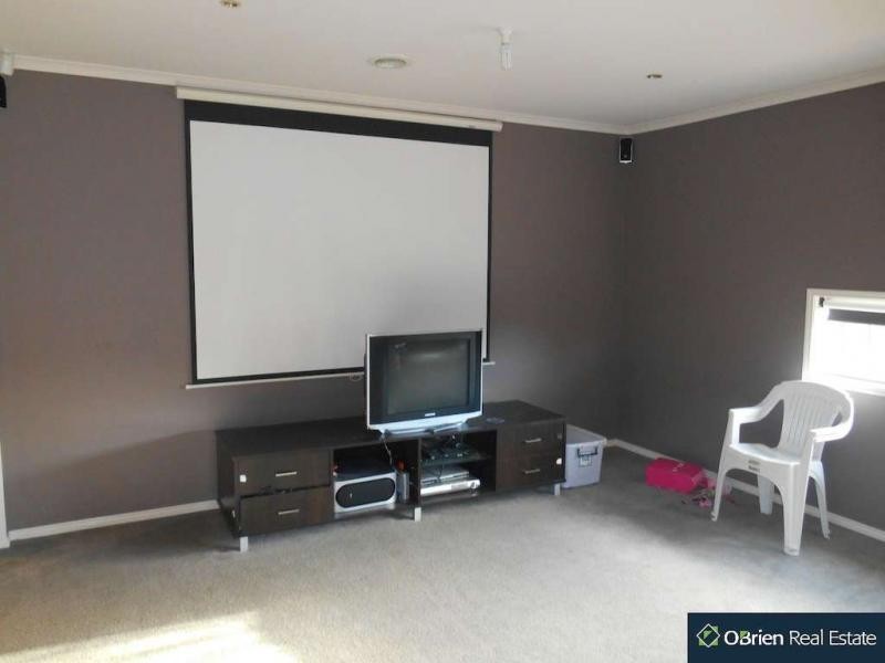 62 Beethoven Drive, Narre Warren South VIC 3805