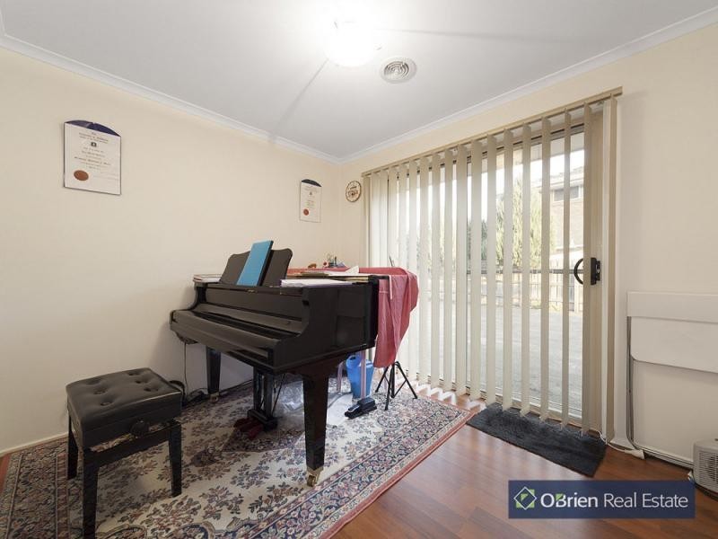 Unit 1/36 Cunningham Drive, Endeavour Hills VIC 3802