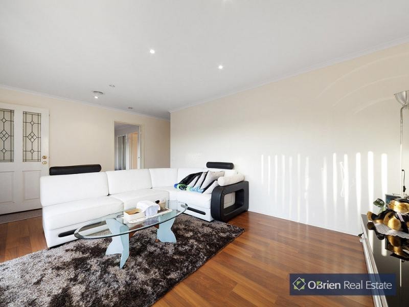 Unit 1/36 Cunningham Drive, Endeavour Hills VIC 3802