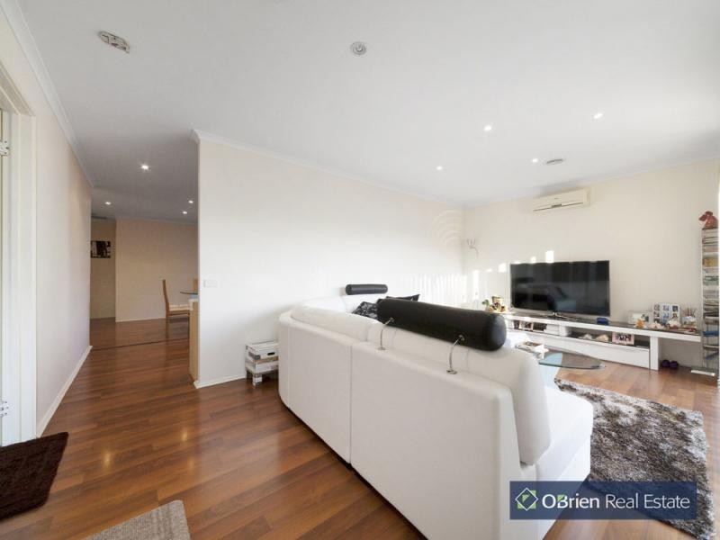 Unit 1/36 Cunningham Drive, Endeavour Hills VIC 3802