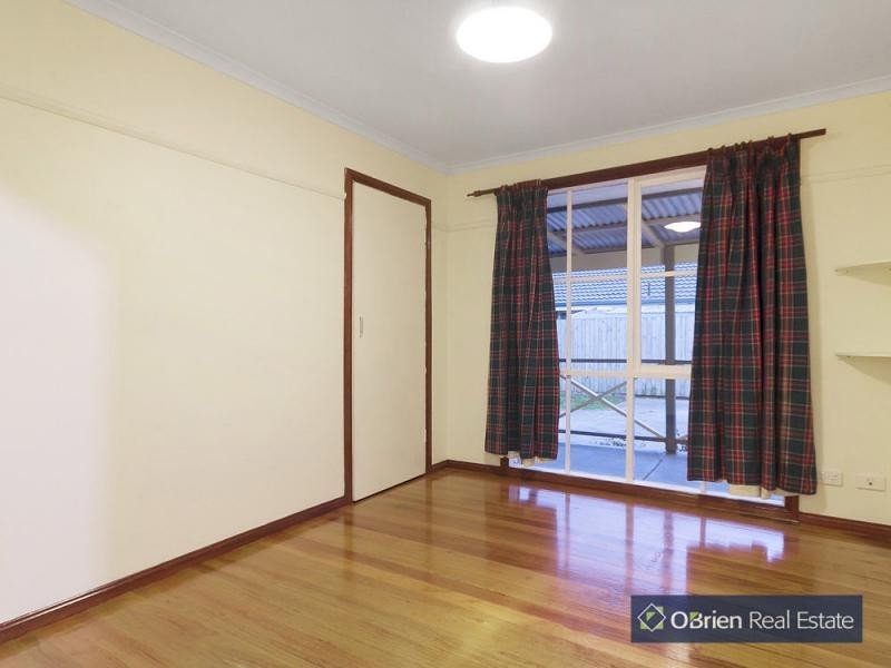 11 Strawbent Rise, Narre Warren VIC 3805