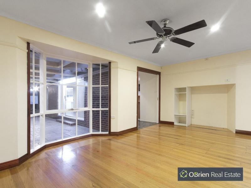 11 Strawbent Rise, Narre Warren VIC 3805