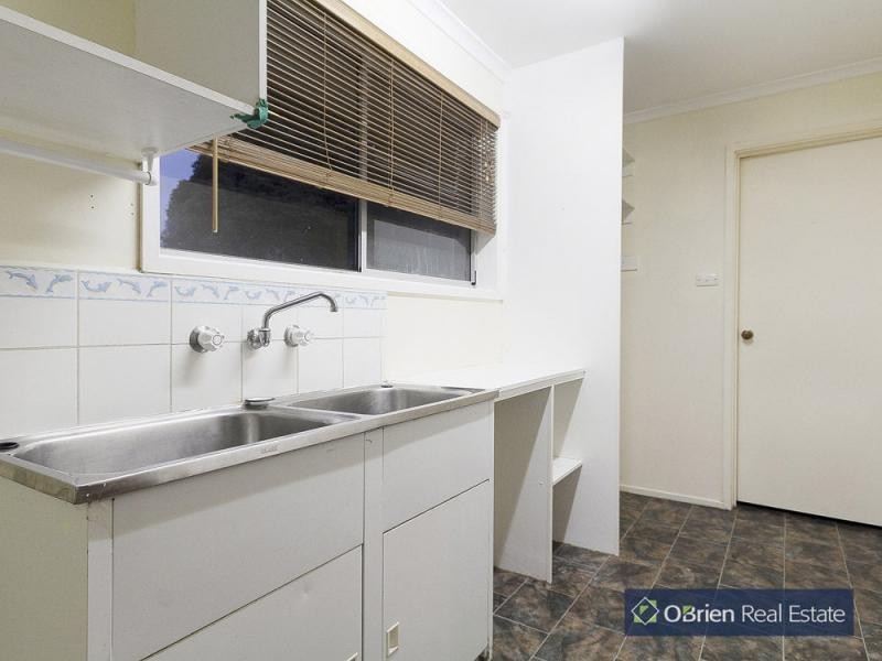 11 Strawbent Rise, Narre Warren VIC 3805