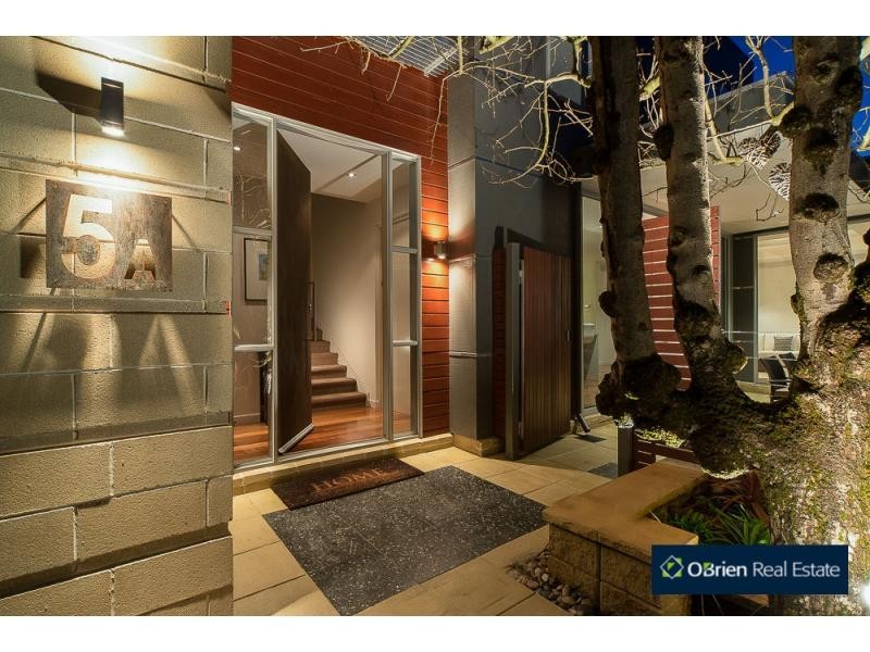 5A Anne Street, Berwick VIC 3806