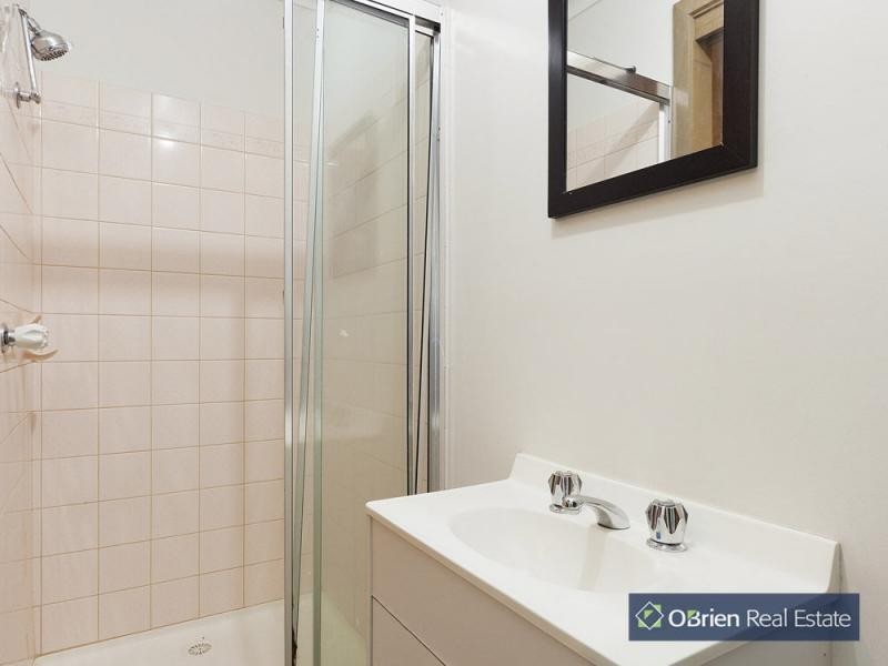 52 Collins Crescent, Berwick VIC 3806