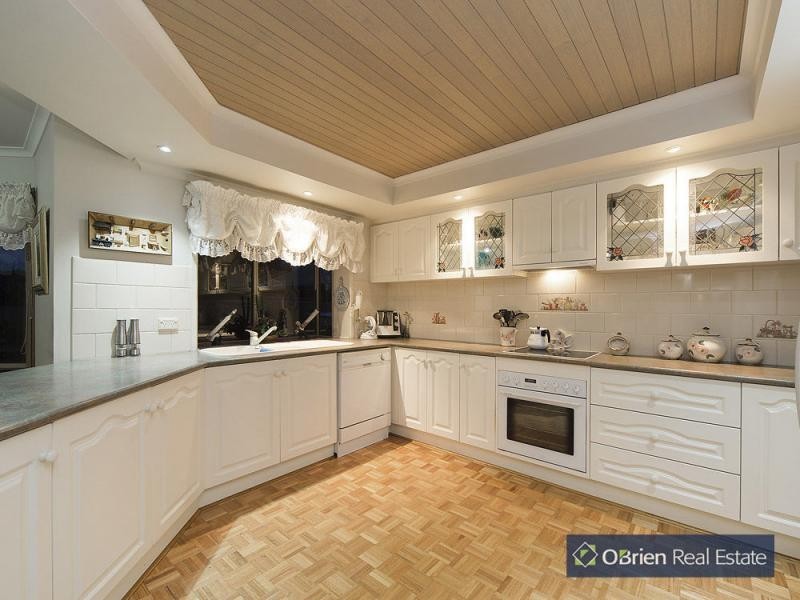 21 Moonbeam Close, Narre Warren South VIC 3805