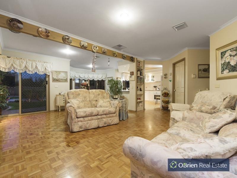 21 Moonbeam Close, Narre Warren South VIC 3805