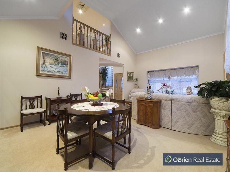 21 Moonbeam Close, Narre Warren South VIC 3805