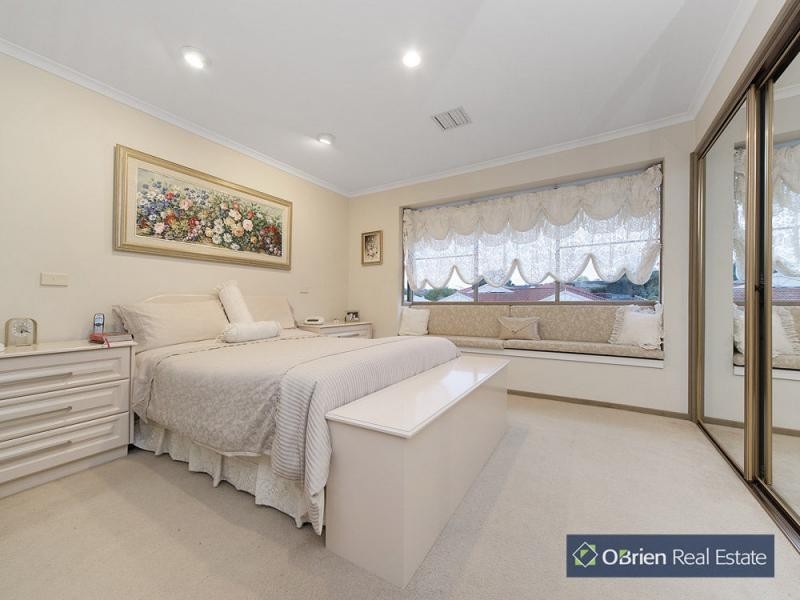 21 Moonbeam Close, Narre Warren South VIC 3805