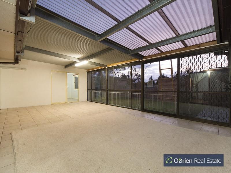 3 Eildon Road, Endeavour Hills VIC 3802