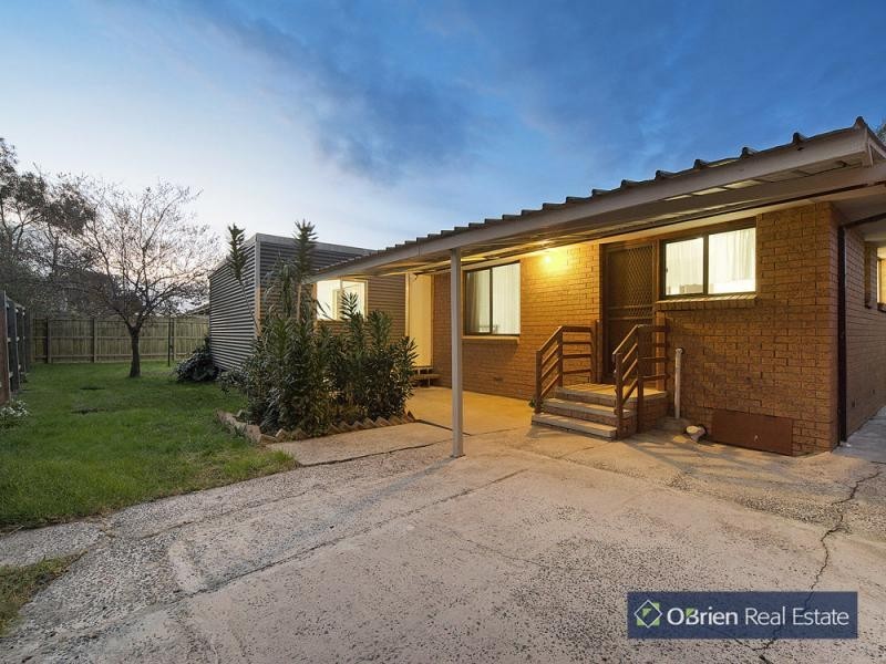3 Eildon Road, Endeavour Hills VIC 3802