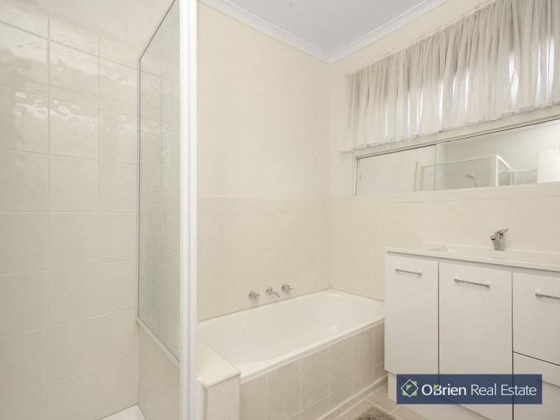 8 Mary Street, Hampton Park VIC 3976