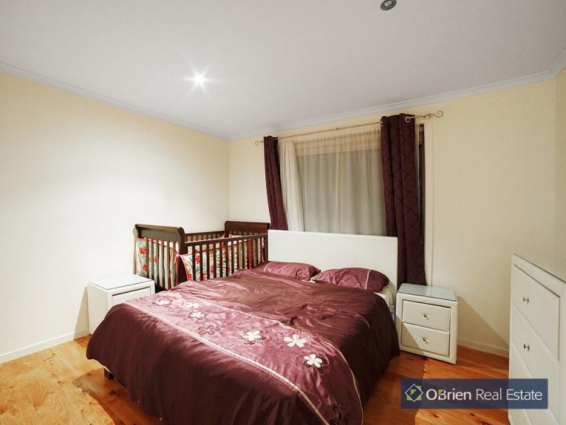 Unit 1/5 Bride Avenue, Hampton Park VIC 3976