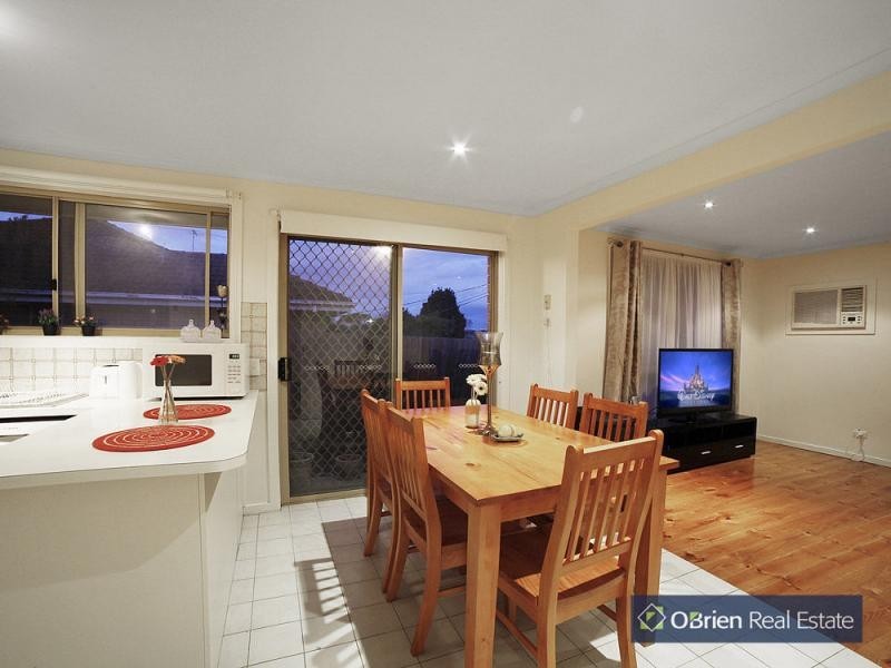 Unit 1/5 Bride Avenue, Hampton Park VIC 3976