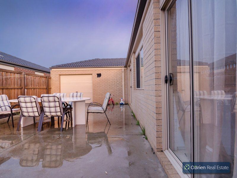 5 Pengana Way, Cranbourne West VIC 3977