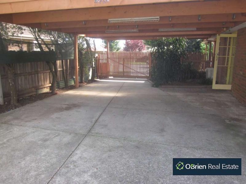 29 Fleetwood Drive, Narre Warren VIC 3805