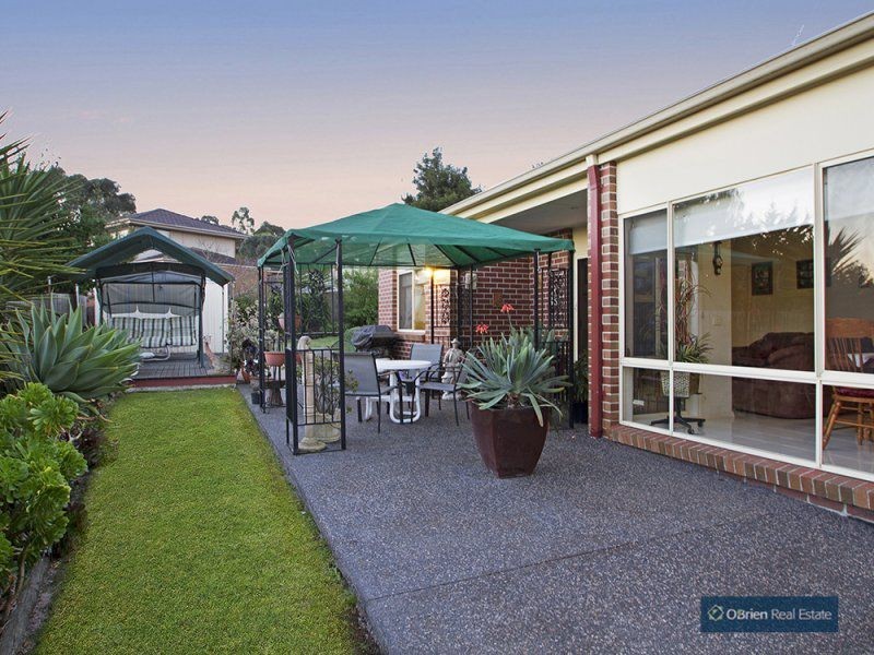 95 Eagle Drive, Pakenham VIC 3810