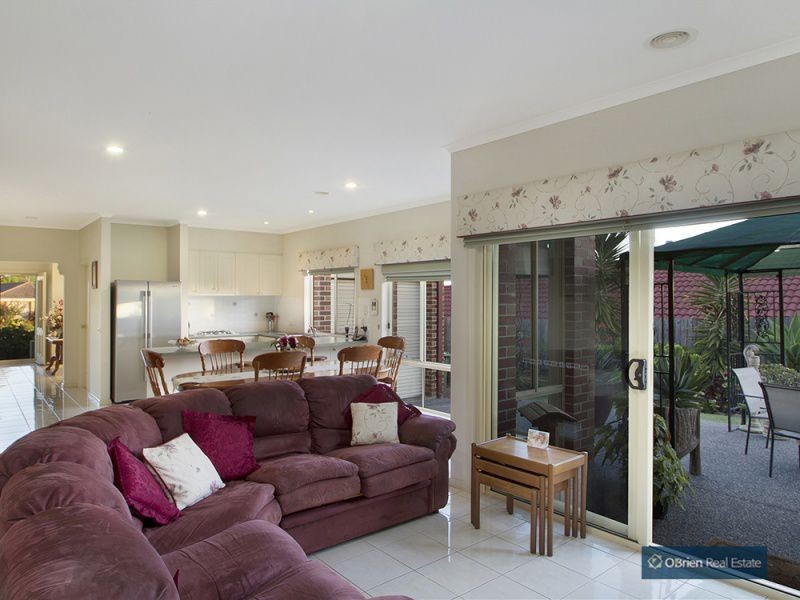 95 Eagle Drive, Pakenham VIC 3810