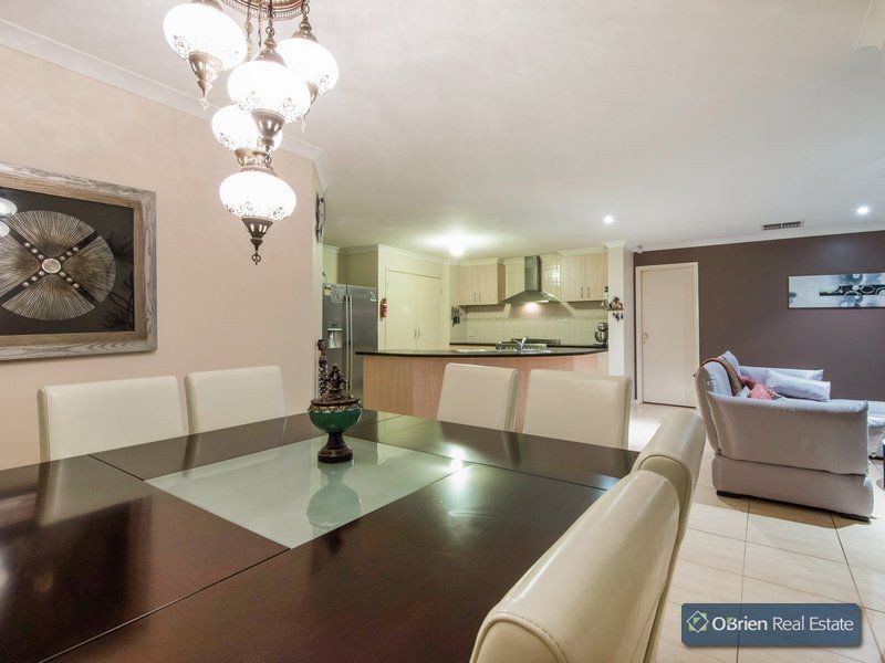 6 Boothby Terrace, Lynbrook VIC 3975