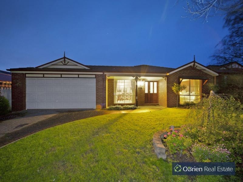 26 Parkwood Drive, Narre Warren South VIC 3805