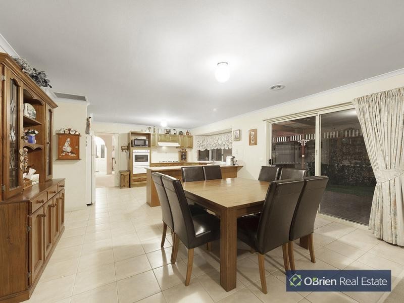 26 Parkwood Drive, Narre Warren South VIC 3805