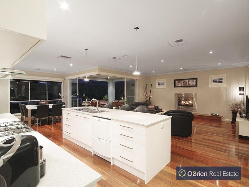 68 Arena Parade, Officer VIC 3809