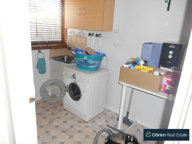 87 Prospect Hill Road, Narre Warren VIC 3805