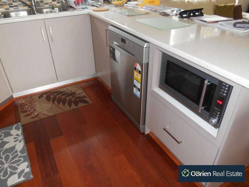 2/80 Prospect Hill Rd, Narre Warren VIC 3805