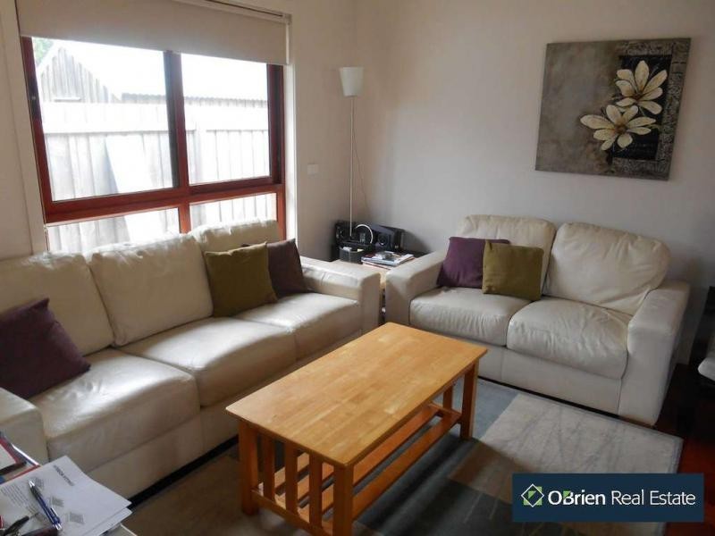 2/80 Prospect Hill Rd, Narre Warren VIC 3805