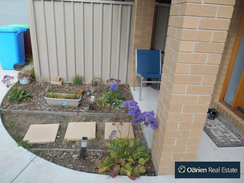 2/80 Prospect Hill Rd, Narre Warren VIC 3805