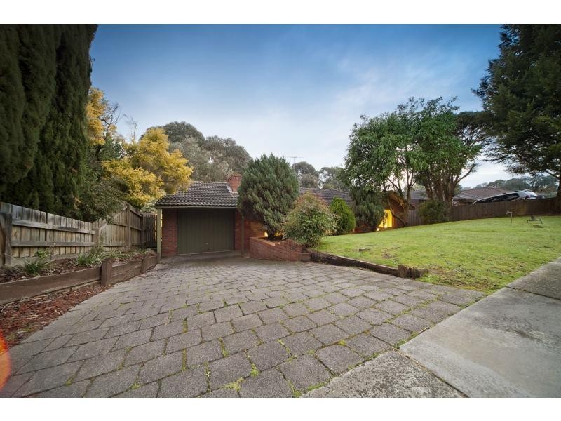 4 Knight Court, Endeavour Hills VIC 3802