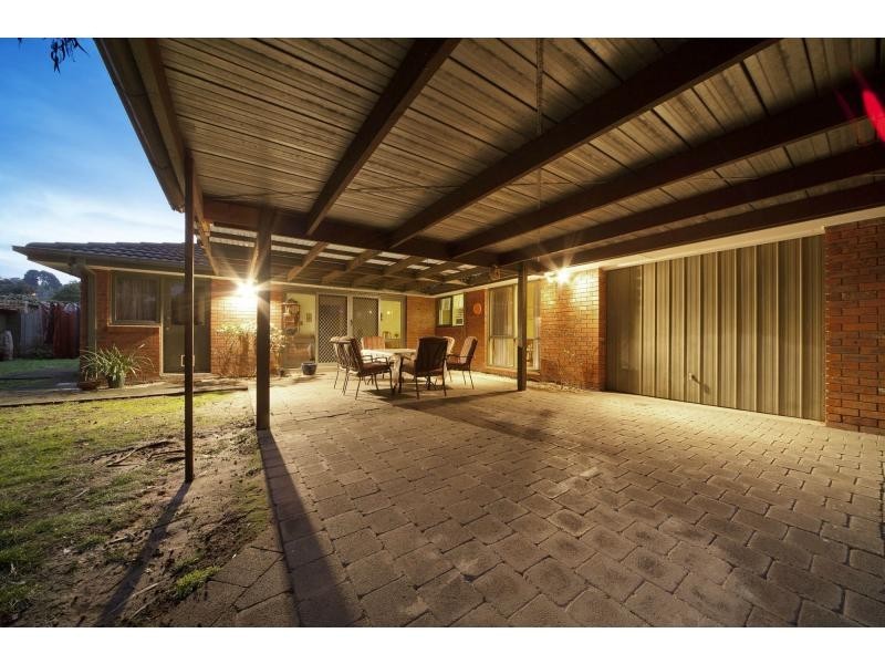 4 Knight Court, Endeavour Hills VIC 3802