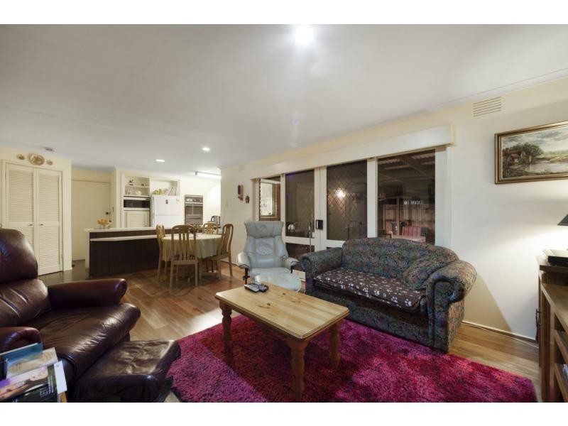 4 Knight Court, Endeavour Hills VIC 3802