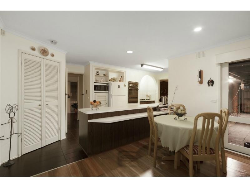 4 Knight Court, Endeavour Hills VIC 3802