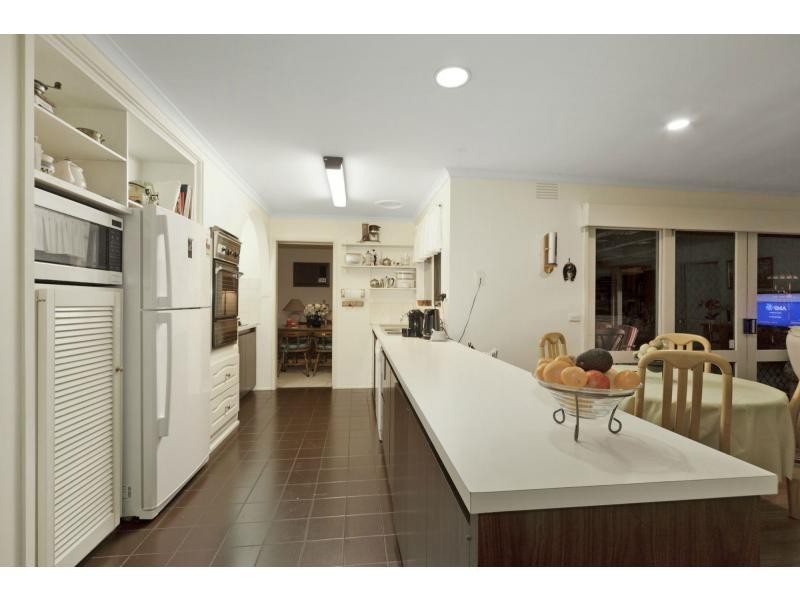 4 Knight Court, Endeavour Hills VIC 3802