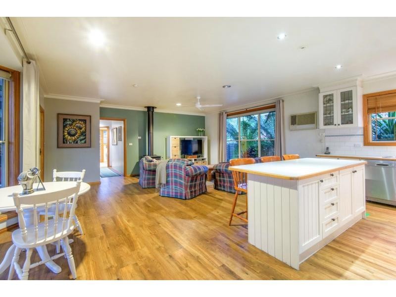 12 Paul Grove, Beaconsfield Upper VIC 3808