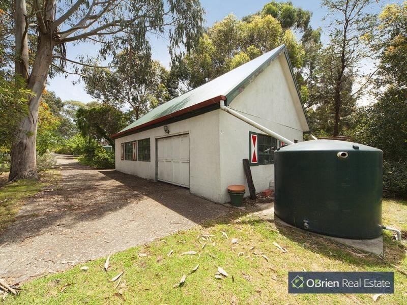 32 Mayfield Road, Cranbourne East VIC 3977