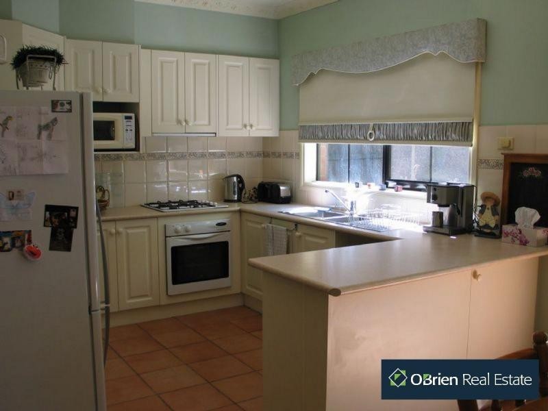 5/40 Warrawong Drive, Berwick VIC 3806