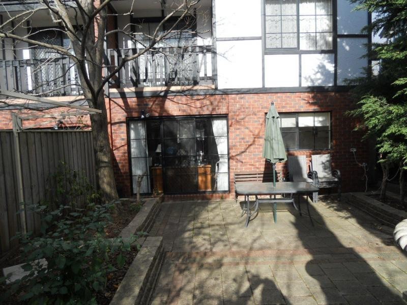 5/40 Warrawong Drive, Berwick VIC 3806