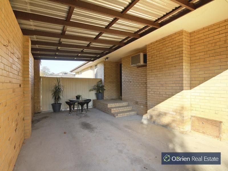 9 Evan Street, Berwick VIC 3806