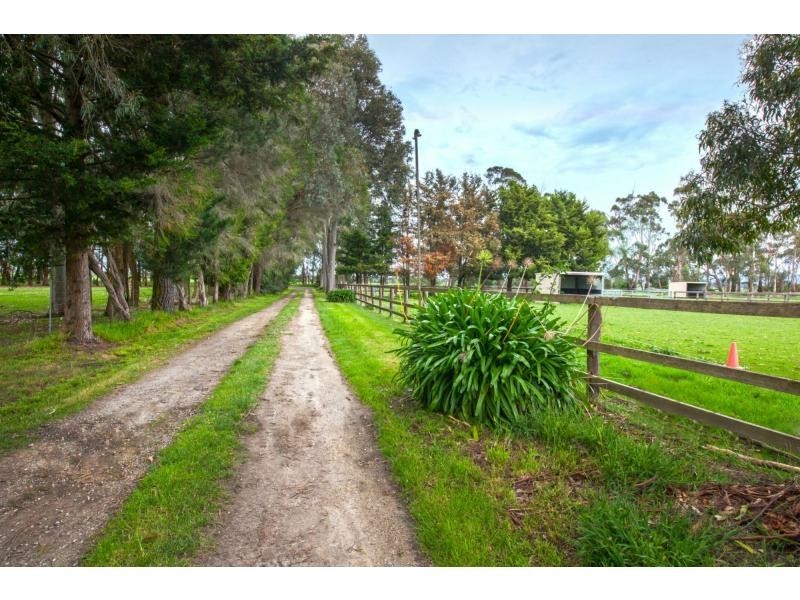 585 Edgar Road, Longwarry VIC 3816