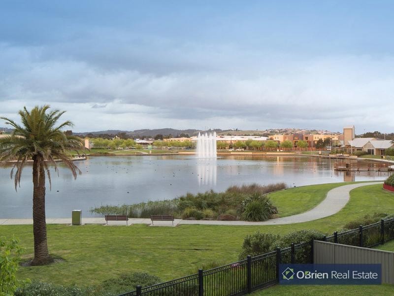 12 Cormorant Parade, Pakenham VIC 3810