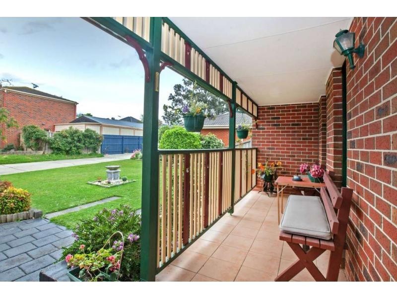 13 Kevin Close, Beaconsfield VIC 3807